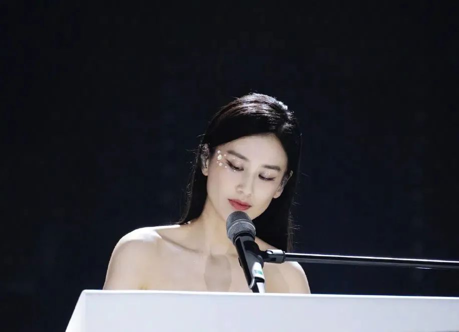 当少女感败给姐系审美,超A酷飒妆容等你解锁!