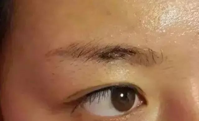 纹眉规范这3个流程,有效避免95%的假性上色!