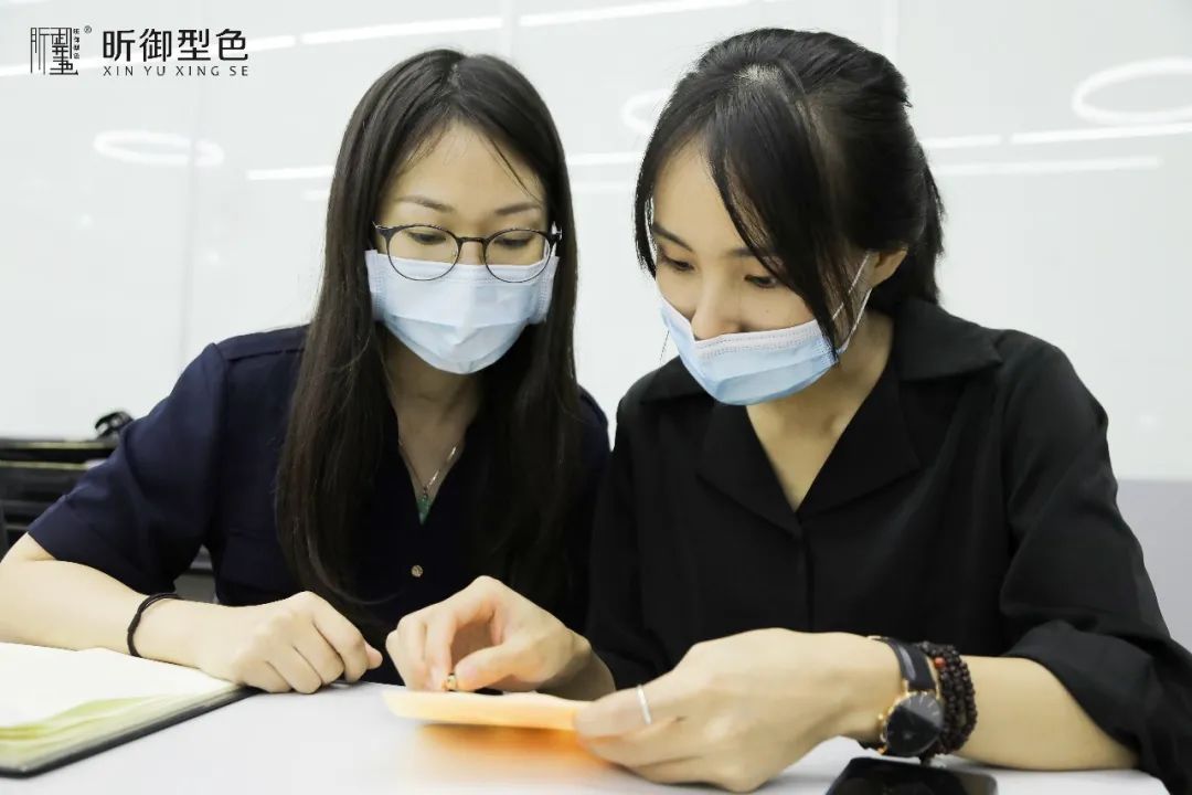 纹绣师还在为自己的前途犯愁吗?这几种出路你会怎么选择?
