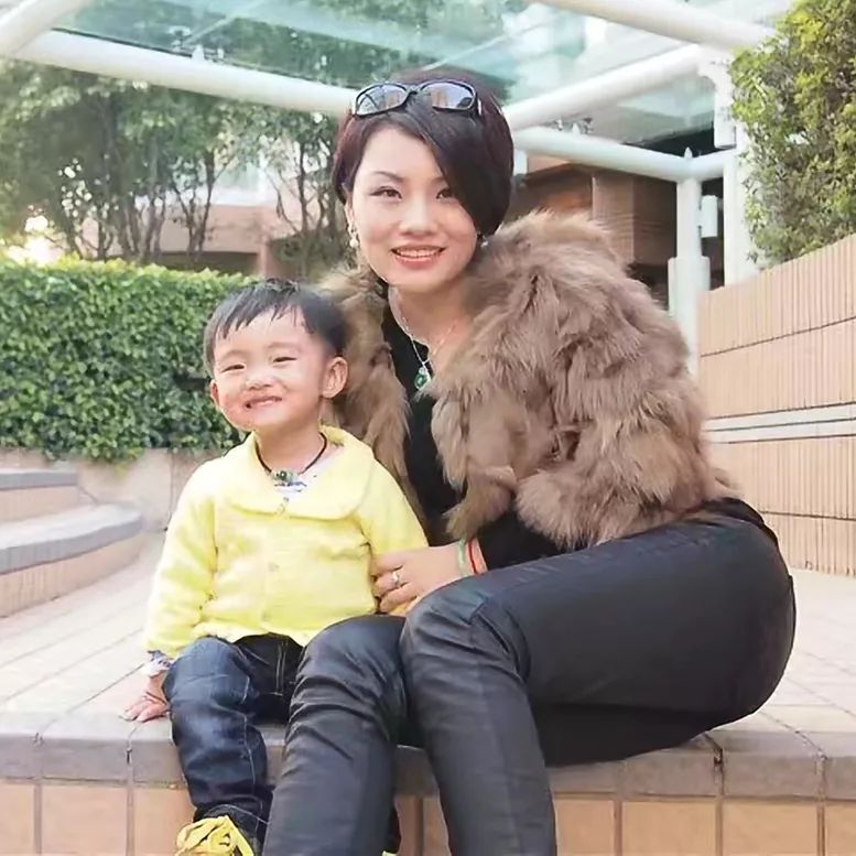 型色美学 | 家庭与事业的平衡,全职妈妈该如何突出重围?