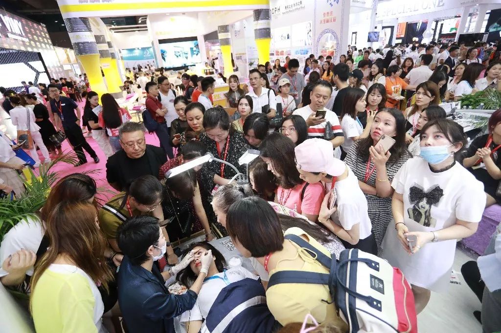 广州美博会 | 昕御型色燃爆展区,勇夺C位!