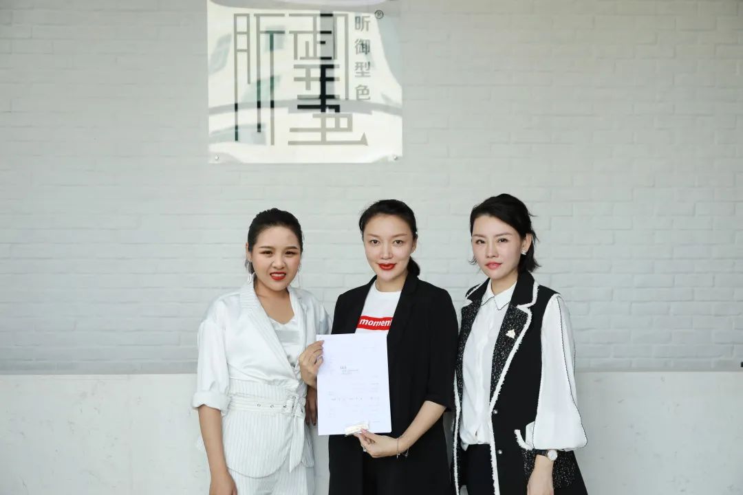 纹绣师还在为自己的前途犯愁吗?这几种出路你会怎么选择?